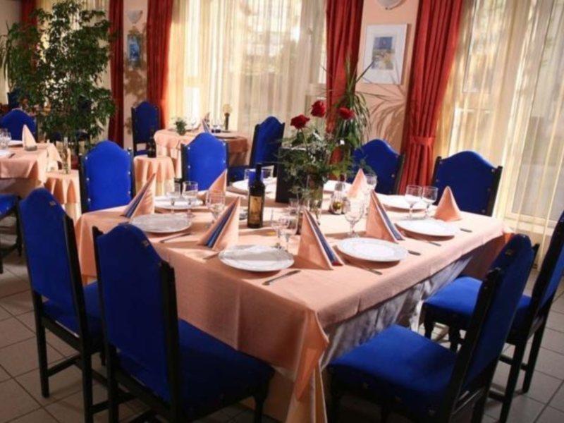 Hotel Reghina ทิมิชัวรา ภายนอก รูปภาพ