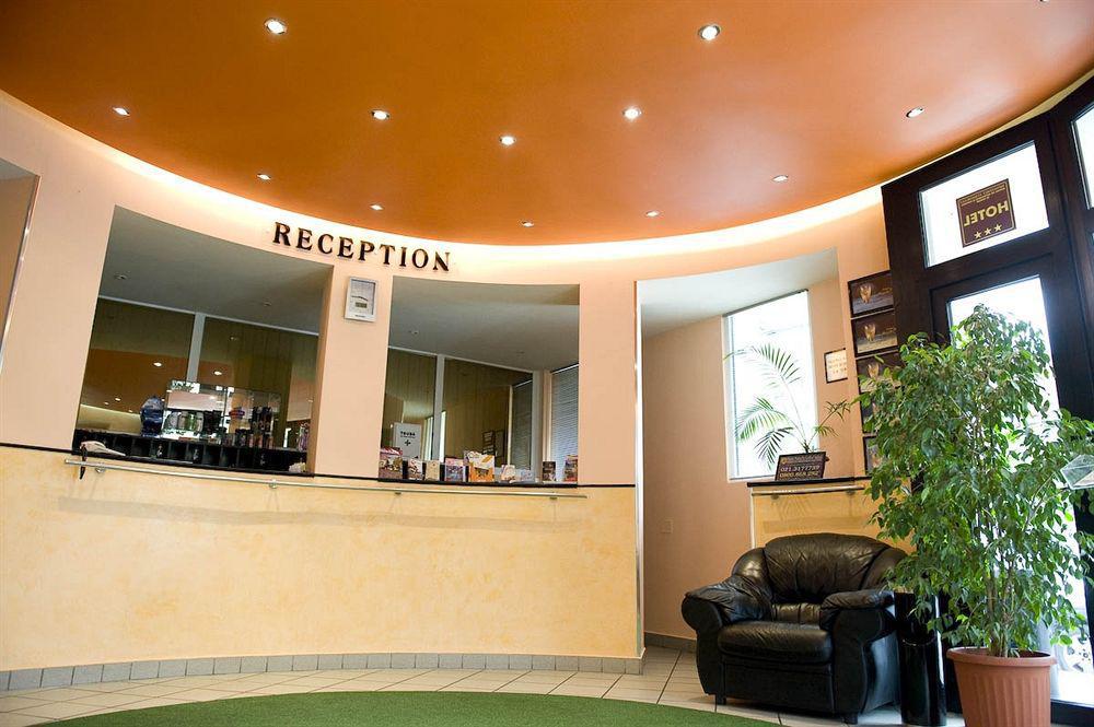 Hotel Reghina ทิมิชัวรา ภายนอก รูปภาพ
