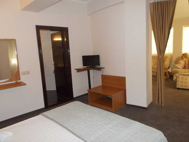 Hotel Reghina ทิมิชัวรา ภายนอก รูปภาพ