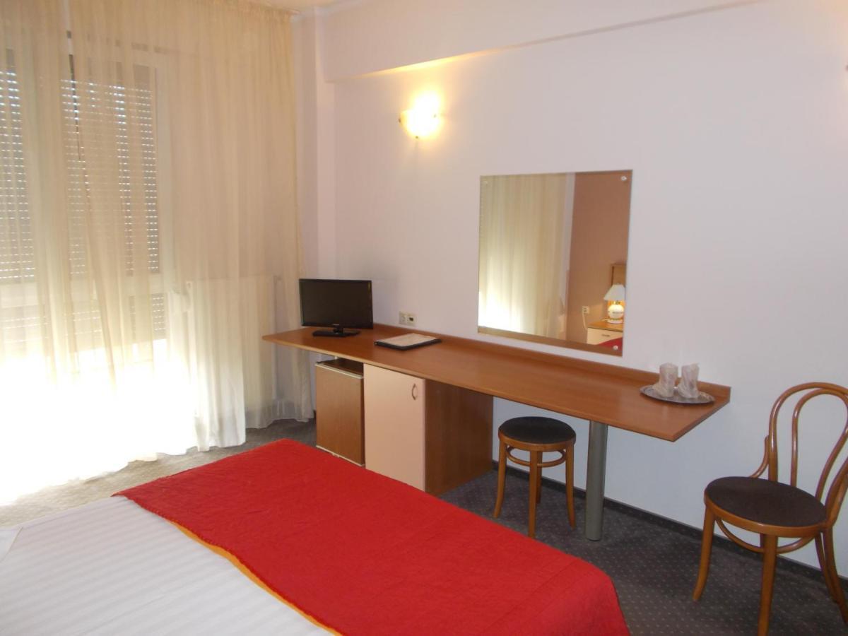 Hotel Reghina ทิมิชัวรา ห้อง รูปภาพ